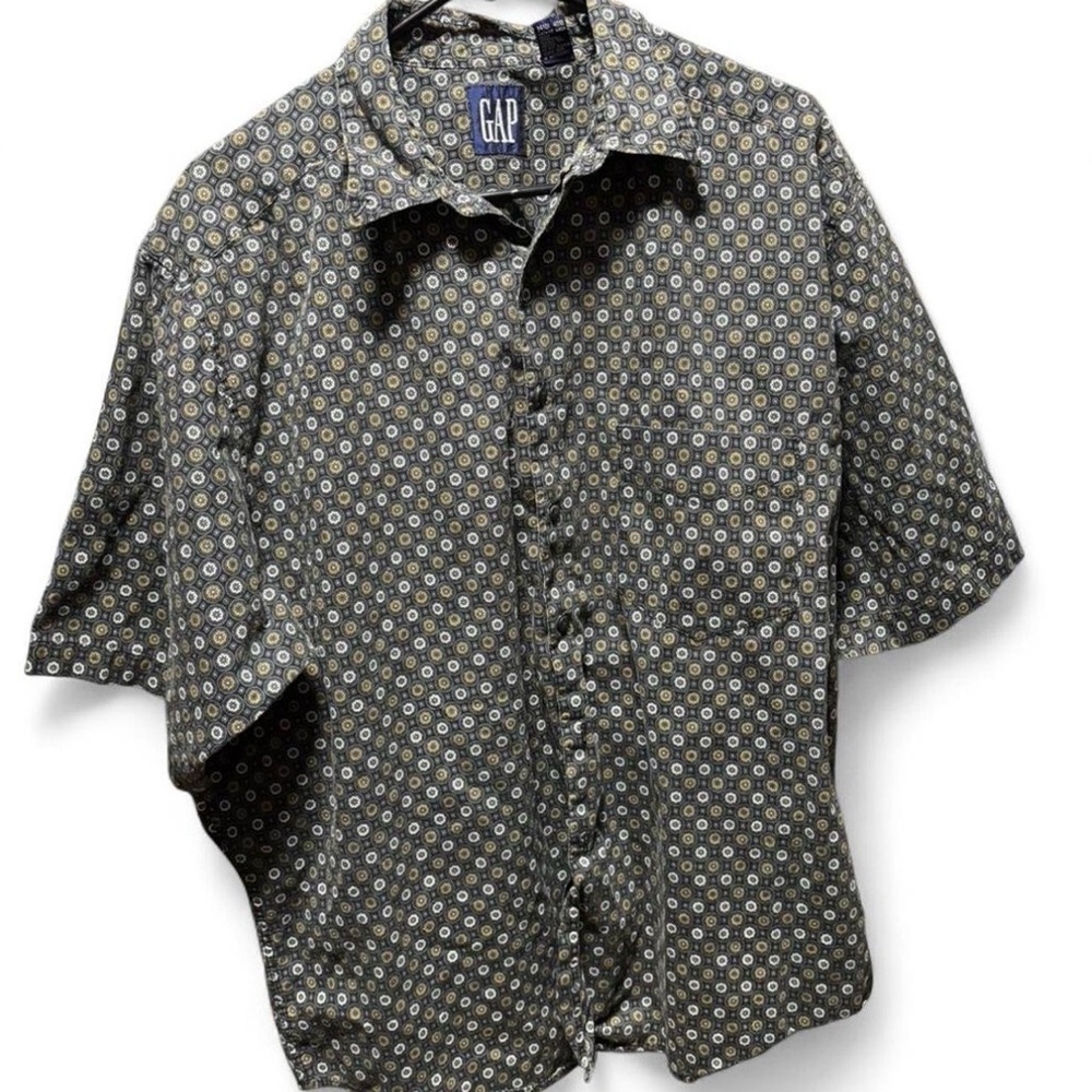 GAP Men's Green and White Patterned Button Down Shirt